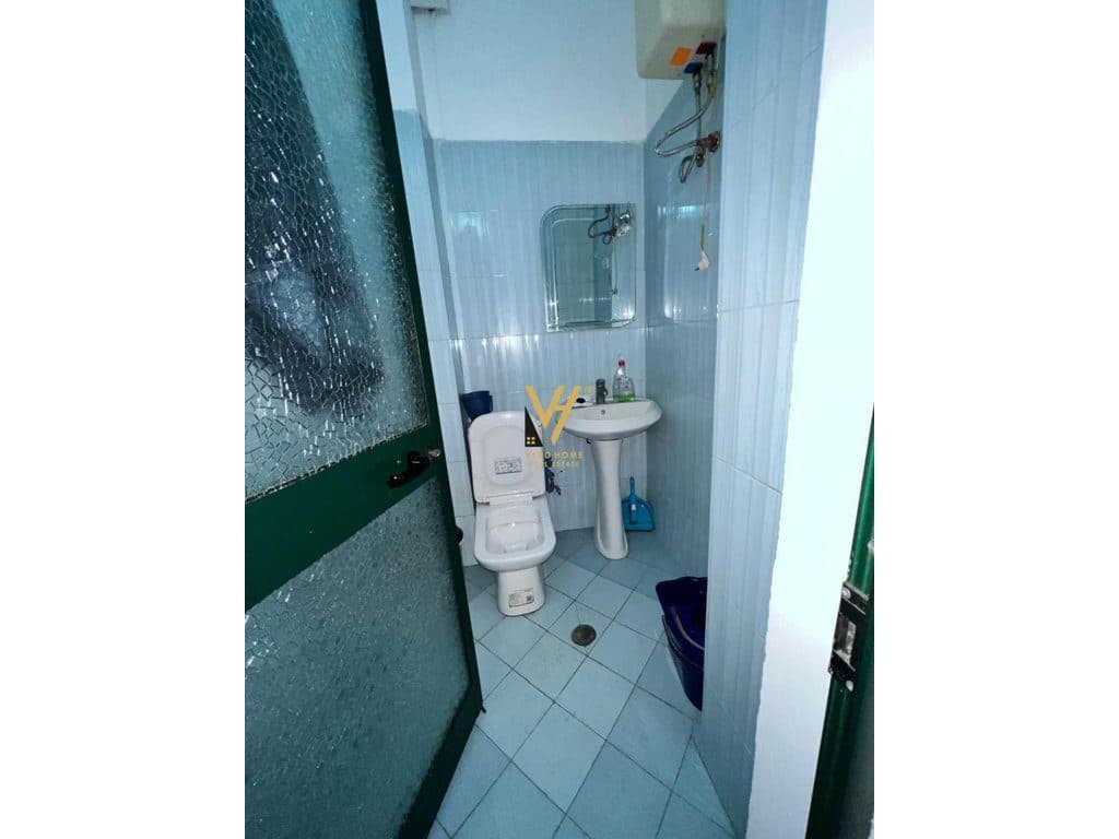 SHITET AMBIENT BIZNESI 25M2 TE ISH EKSPOZITA 52.000 EURO 4
