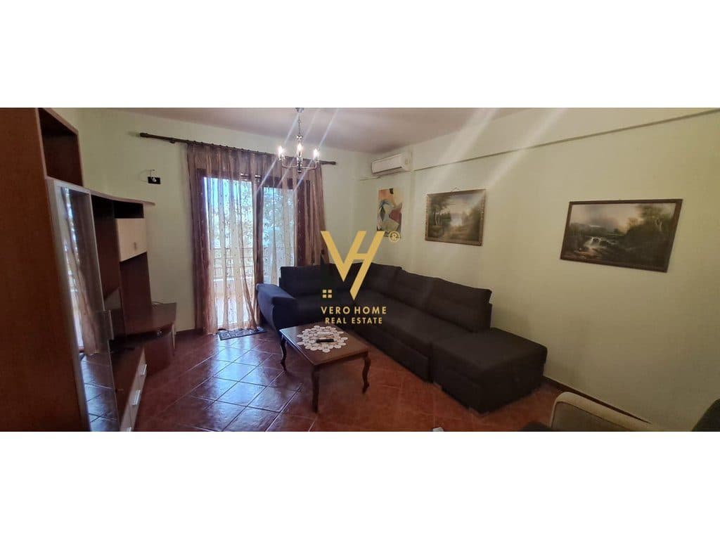 JEPET APARTAMENT 2+1 ME QERA TE RRUGA E KAVAJES 650 EURO