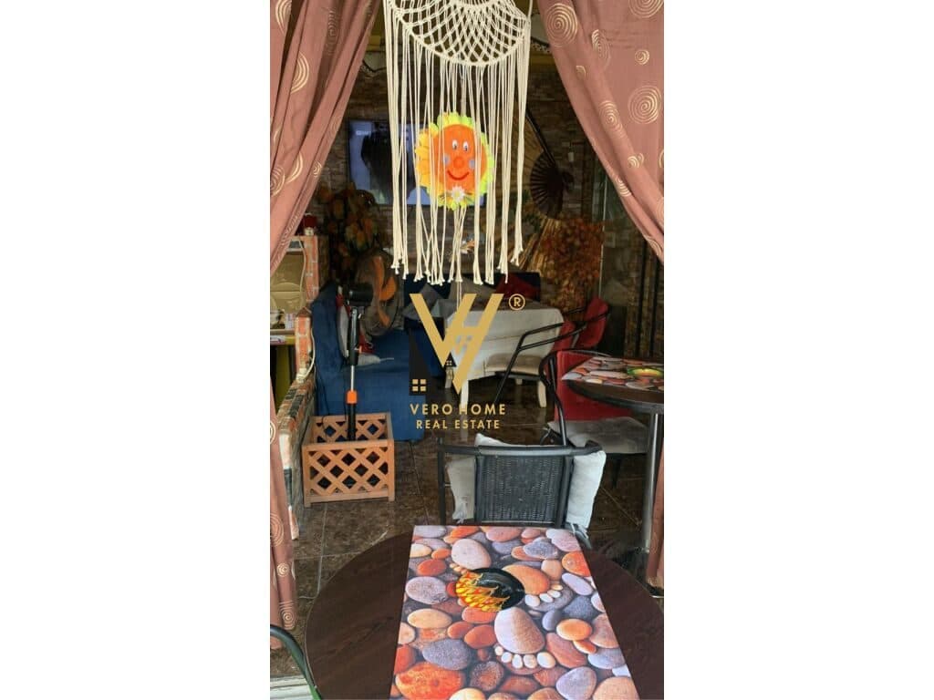 JEPET BAR KAFE 300 M2 ME QERA TE ISH PARKU 1.200 EURO 3