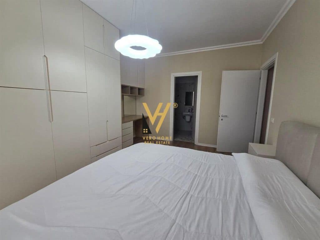 JEPET APARTAMENT 2+1+2+BLK ME QERA NE ASTIR 600 EURO 4