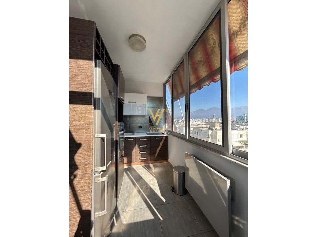 SHITET APARTAMENT 1+1+BLK TE KRISTAL CENTER 175.000 EURO 3