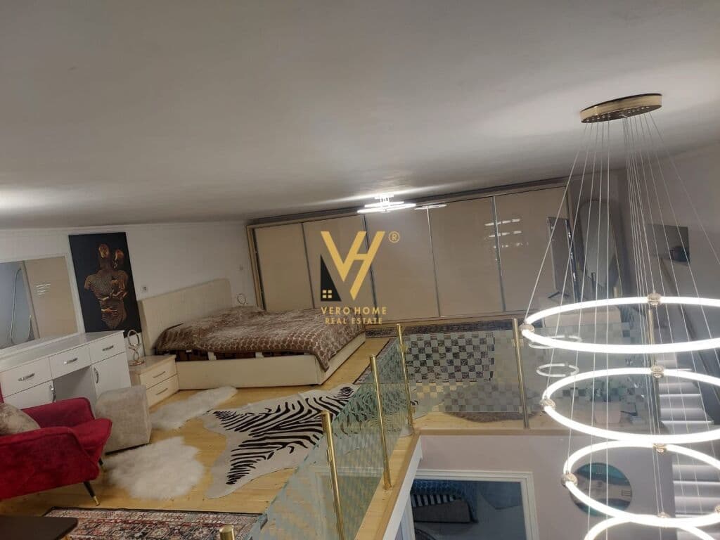 Shitet Apartament Dupelx 2+1+2 ne Kombinat 120 m2 4