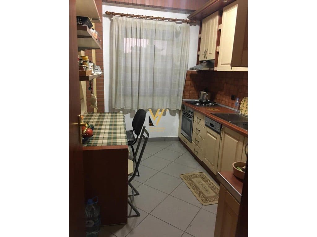 JEPET APARTAMENT 1+1+BLK ME QERA TE RRUGA MINE PEZA 530 EURO 3