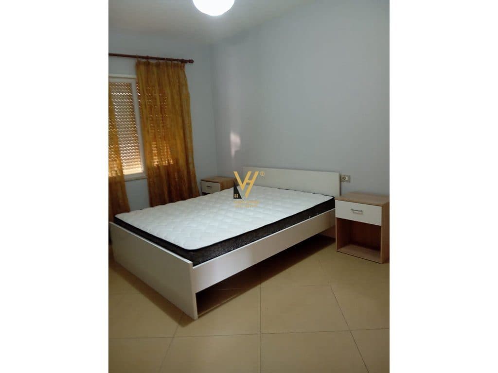 JEPET APARTAMENT 3+1+2+BLK ME QERA NE ASTIR 70.000 LEKE 4