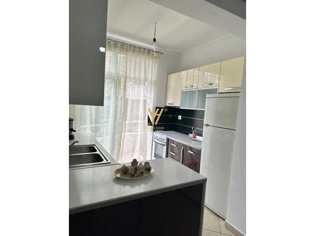 SHITET APARTAMENT 2+1+BLK TEK FRESKU 180.000 EURO 2