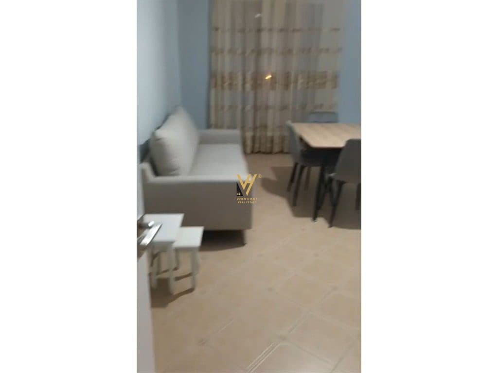 JEPET APARTAMENT 2+1+BLK ME QERA TE 5 MAJI 50.000 LEKE