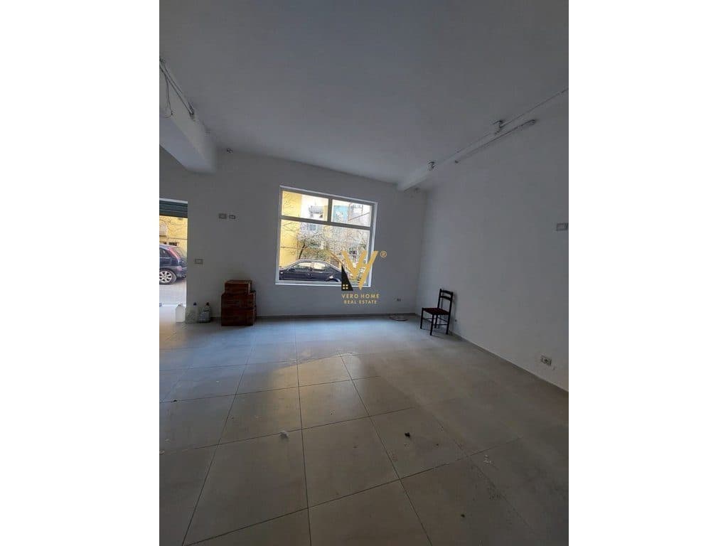 JEPET DYQAN 100 M2 ME QERA TE TREGU ELEKTRIK 1.500 EURO 2