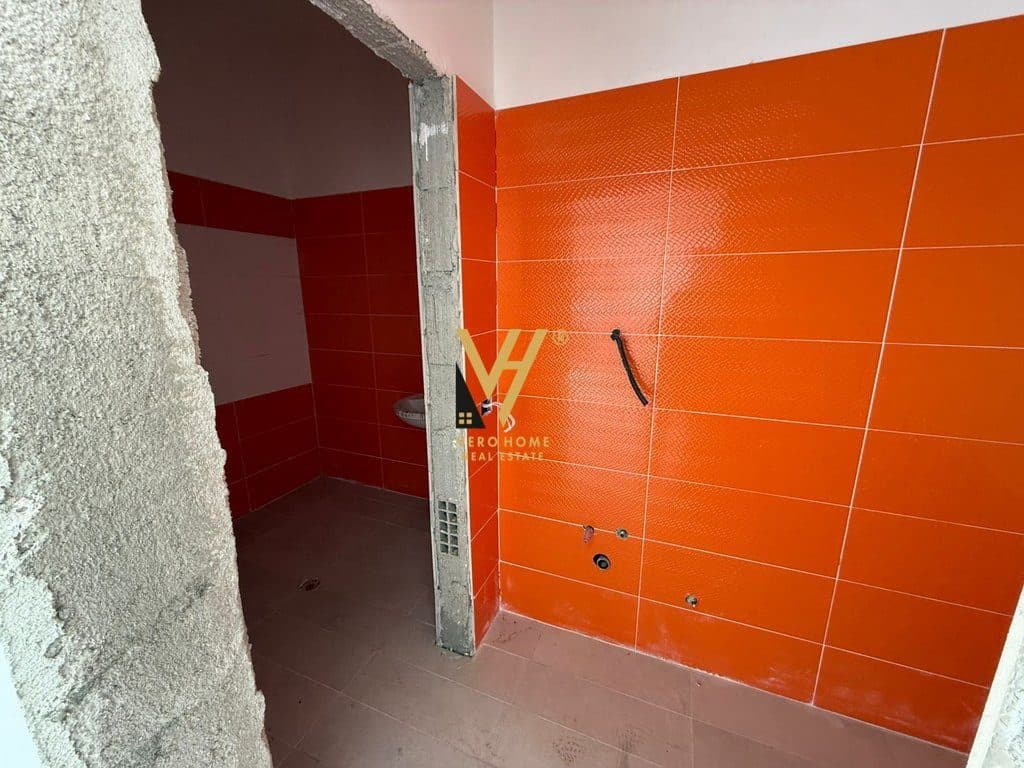 SHITET AMBIENT 79 M2 TE LIQENI I THATE 149.000 EURO 3