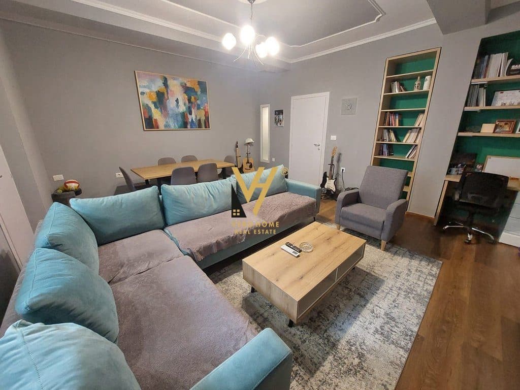 JEPET VILE TRE KATESHE ME QIRA TE RRUGA E ELBASANIT 1.200 EURO