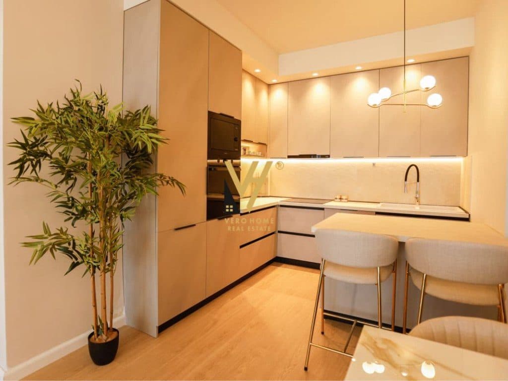 SHITET APARTAMENT 1+1+VERANDE TE MARINA BAY, VLORE 35.000.000 LEKE 3