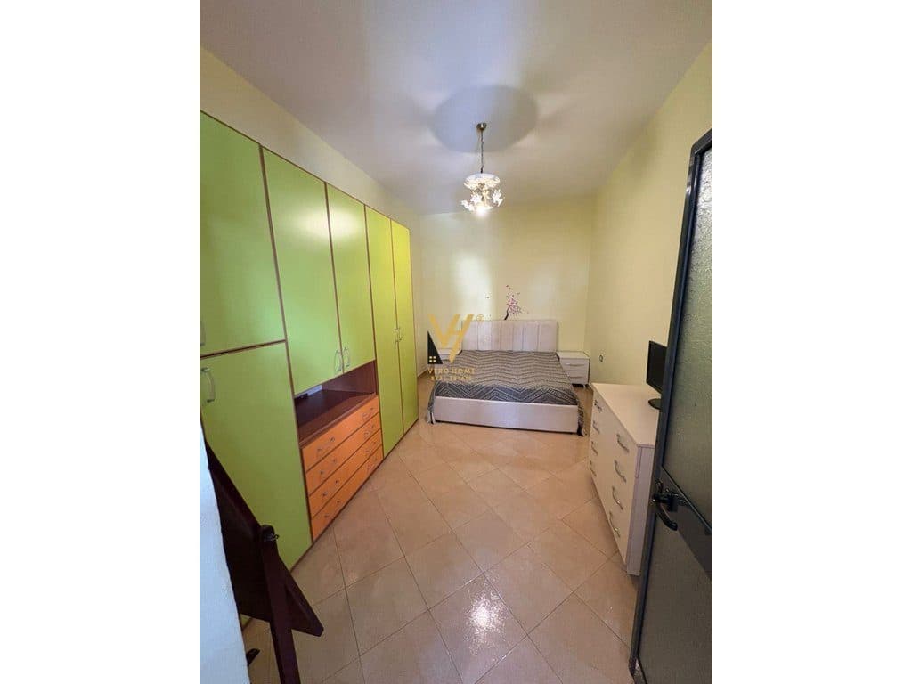 JEPET APARTAMENT 1+1 ME QIRA NE VASIL SHANTO 50.000 LEKE 3