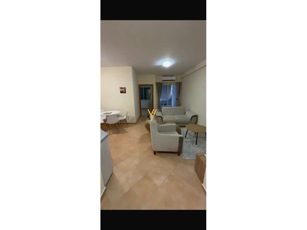 JEPET APARTAMENT 1+1 ME QIRA NE YZBERISHT 40.000 LEKE
