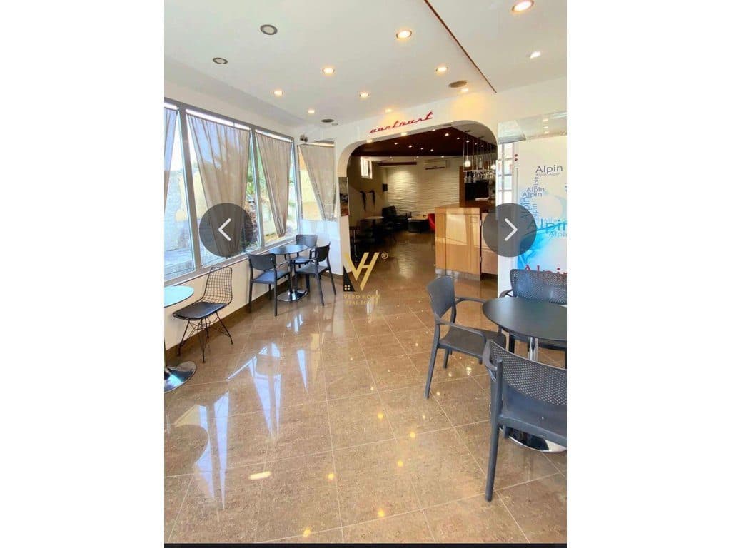 SHITET LOKAL 130 M2 NE FIER 130.000 EURO 3