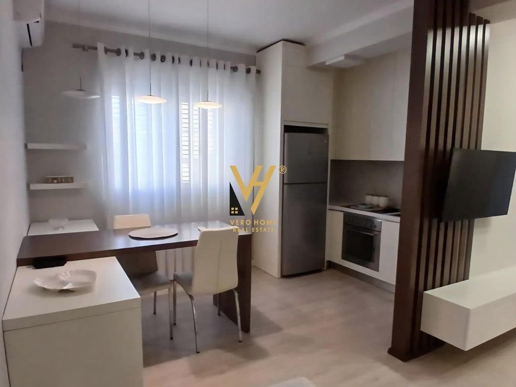 JEPET APARTAMENT 2+1+BLK ME QERA TE KODRA E DIELLIT 65.000 LEKE 2