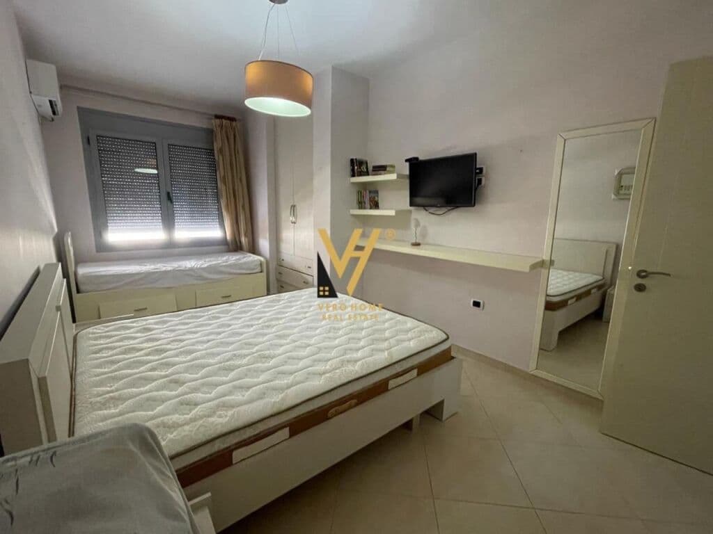 Shitet Apartament 1+1+ballkon te Kompleksi Palma , Radhime 58 m2 2