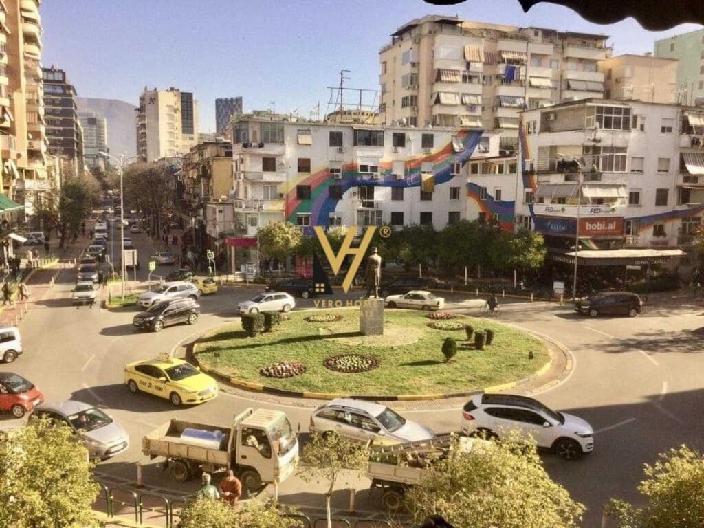 Jepet Ambient Biznesi me qera prane Sheshit Willson 27 m2