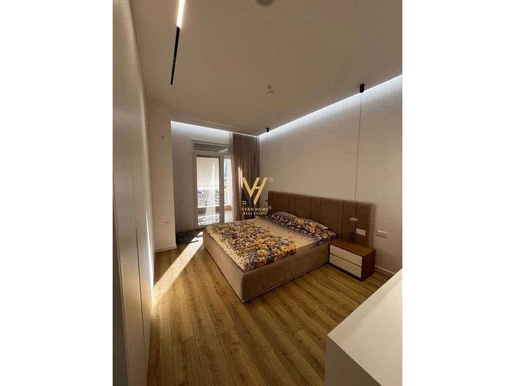 JEPET APARTAMENT 2+1+2+2BLK ME QIRA TE KOPSHTI BOTANIK 1.200 EURO 3