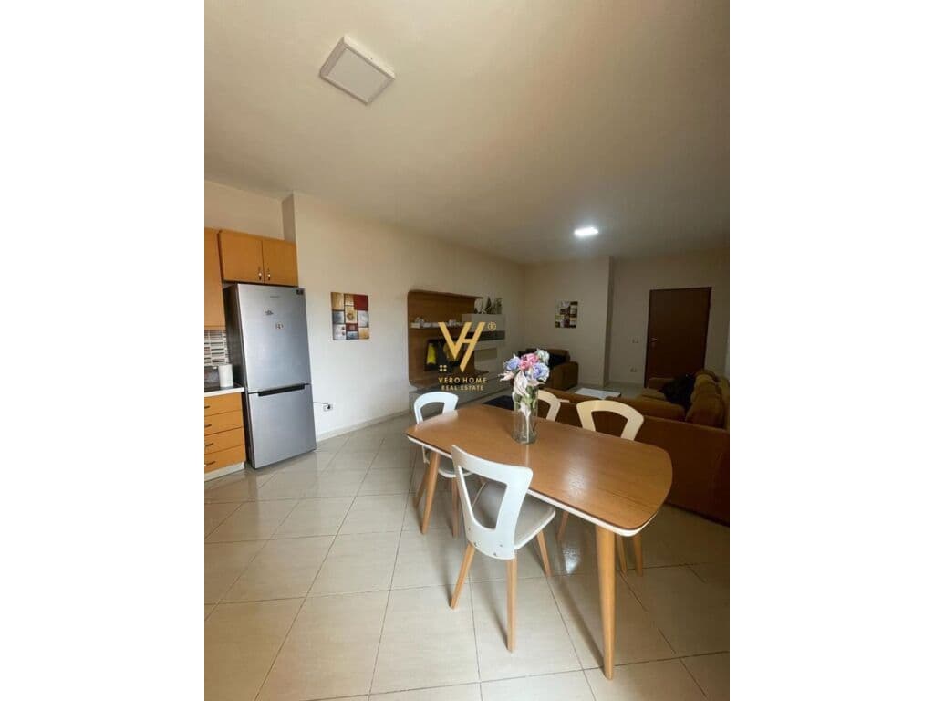 Jepet Apartament 2+1+ballkon me qera te Hotel Hillton 116 m2 2