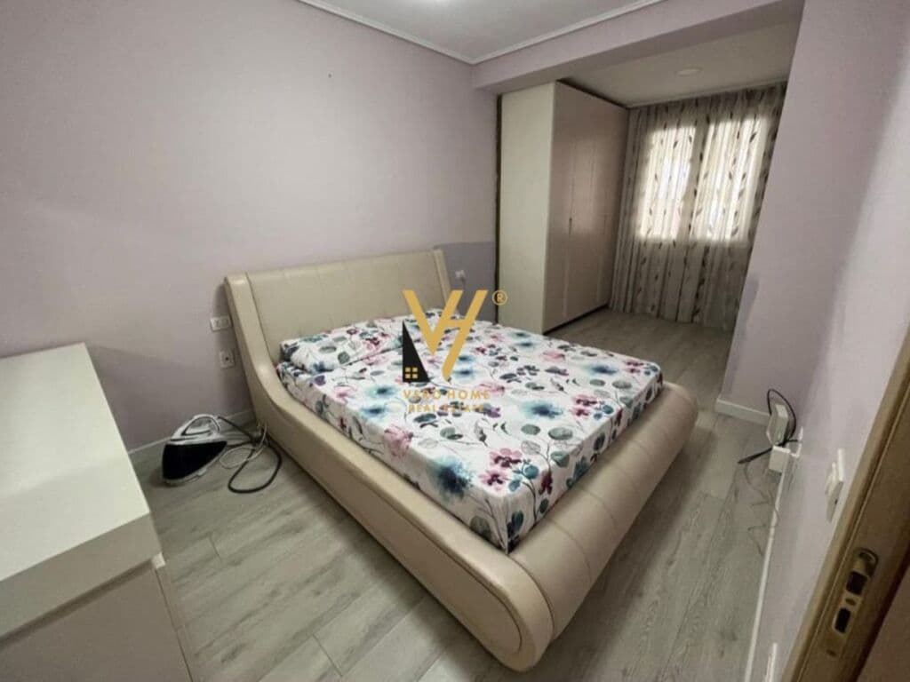 Jepet Apartament 2+1+2+ballkon me qera te Amerikan 3 , Yzberisht 97 m2