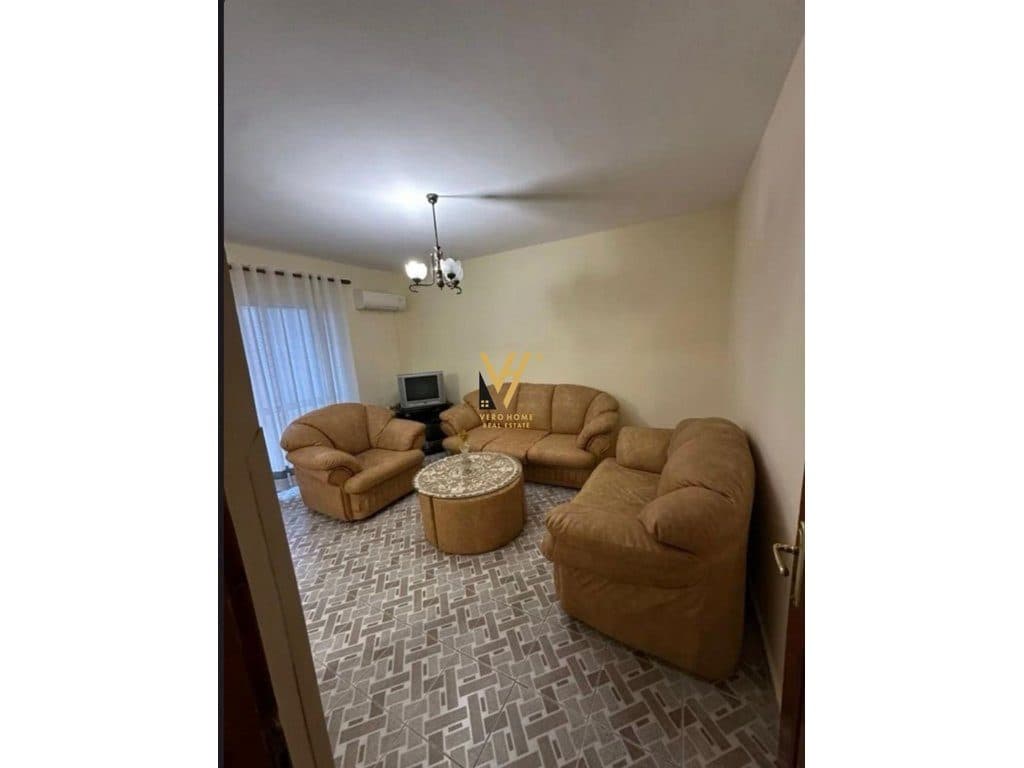JEPET APARTAMENT 3+1+BLK TE BLV.ZOGU I PARE 60.000 LEKE