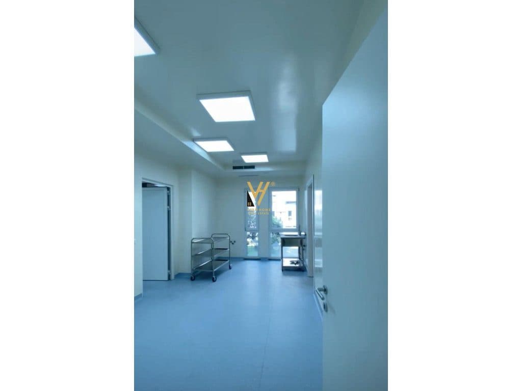 JEPET KLINIKE 150 M2 ME QERA TE KOMUNA E PARISIT 2.500 EURO