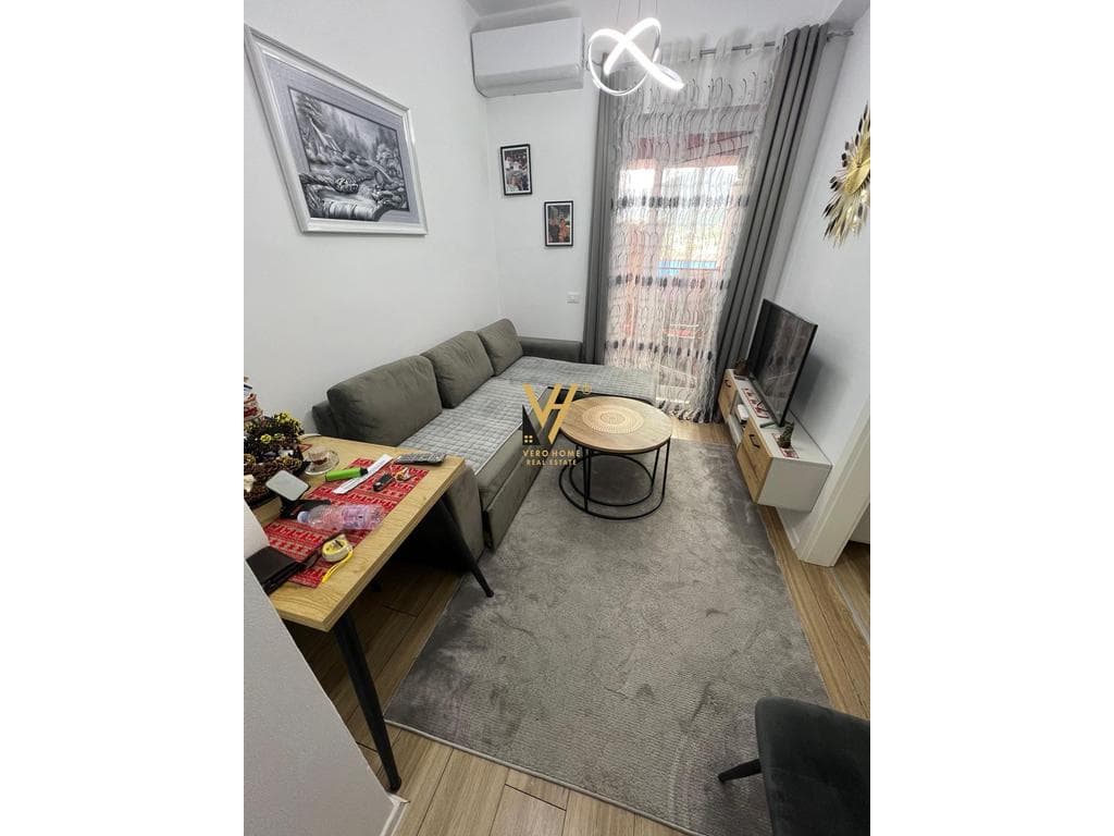 JEPET APARTAMENT 1+1+BLK ME QERA TE MANGALEMI, ALI DEMI 40.000 LEKE