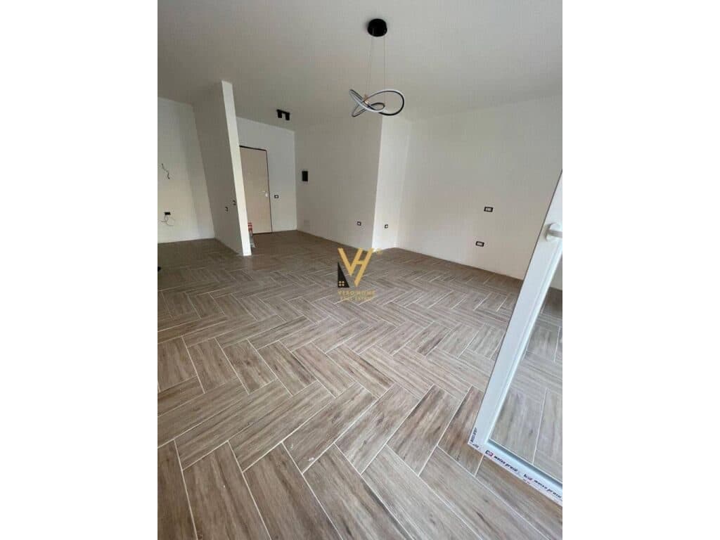 Shitet apartamenti te rruga e Barrikadave 110 m2 3