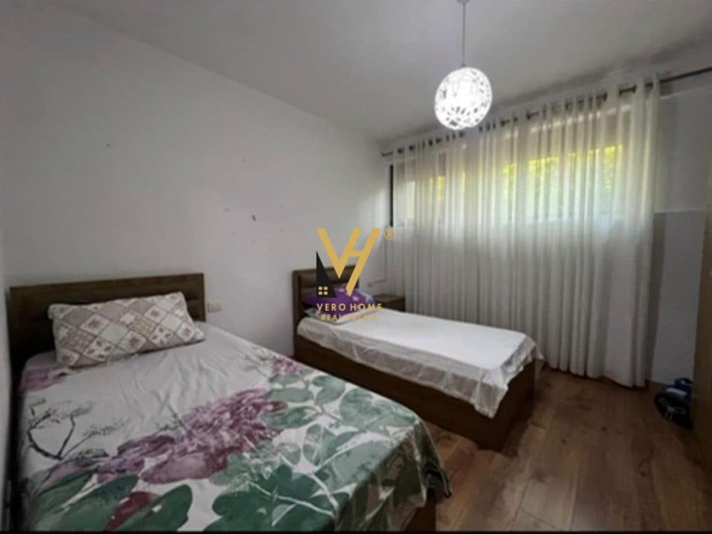 JEPET APARTAMENT 2+1+BLK ME QIRA TE KOPSHTI BOTANIK 700 EURO 4