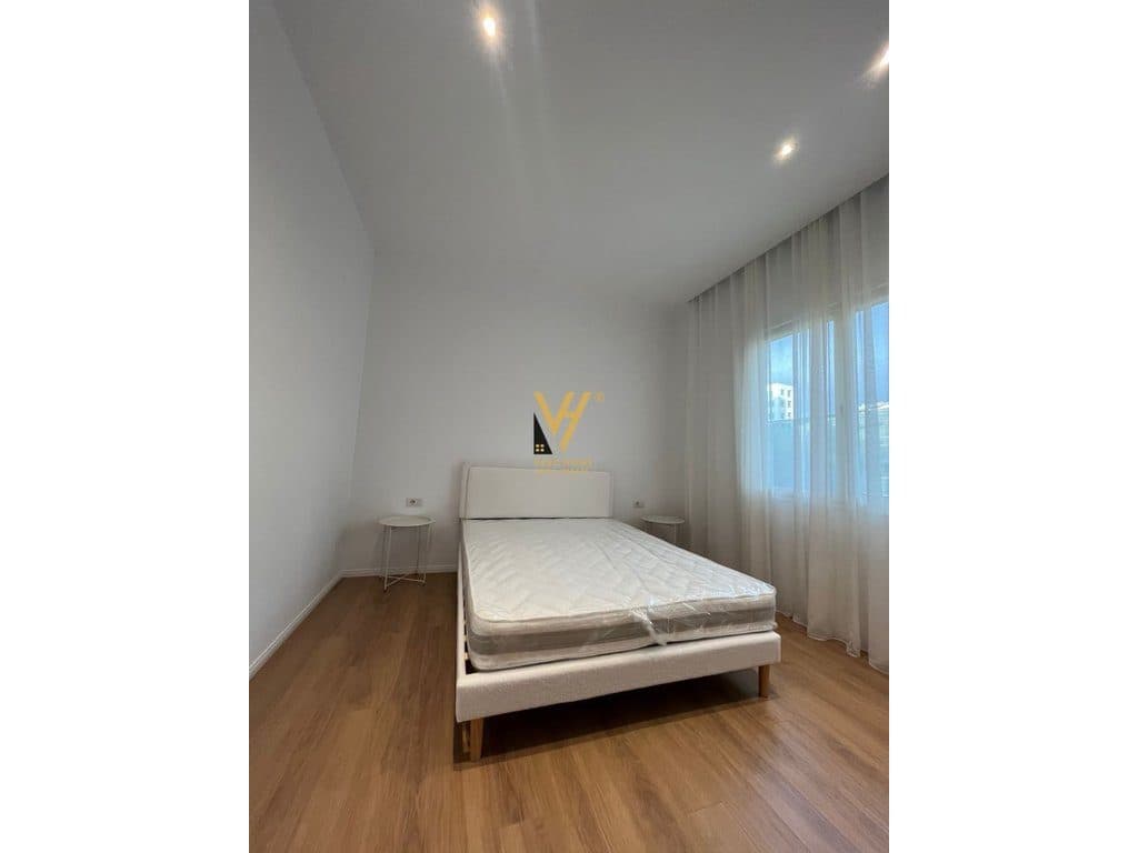JEPET APARTAMENT 1+1 ME QERA NE ALI DEM 45.000 LEKE 4