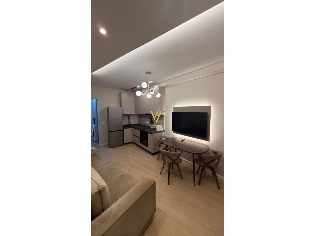 JEPET APARTAMENT 1+1+BLK ME QERA TEK MARTENITETI I RI 50.000 LEKE 2