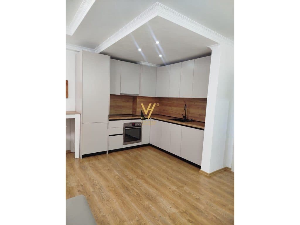 SHITET APARTAMENT 2+1+2+AMBIENT BIZNESI NE QESARAKE 270.000 EURO 3