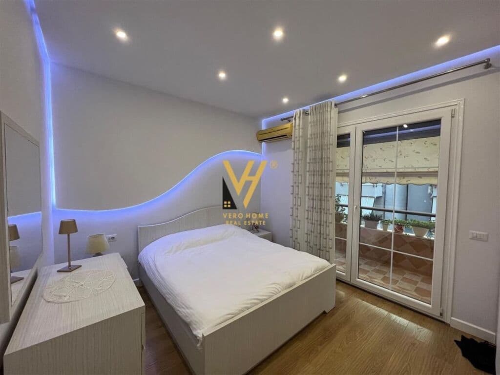 Shitet Apartament 2+1+ballkon te Liqeni i Thate 90 m2 3
