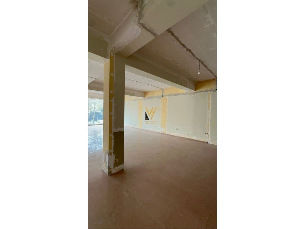 SHITET DYQAN 180 M2 TE RR. DRITAN HOXHA 36.000.000 LEKE 4