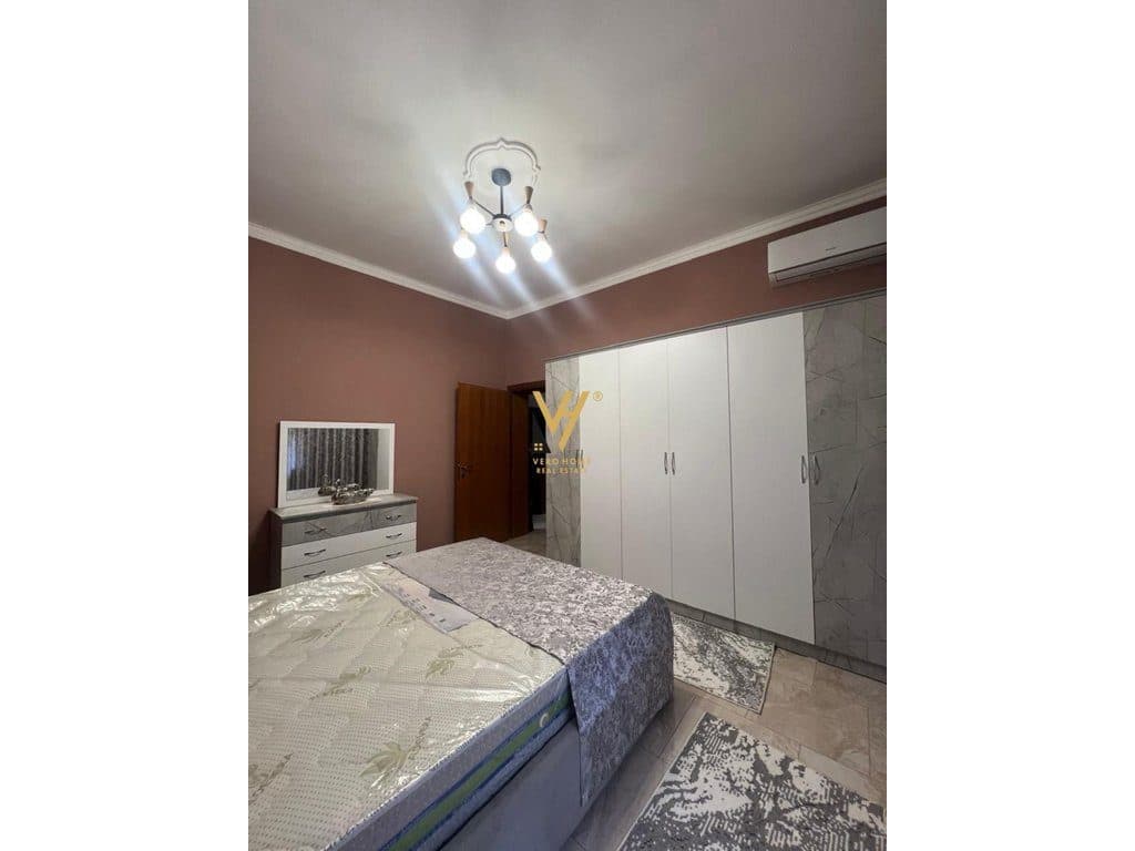 JEPET APARTAMENT 2+1+BLK ME QIRA TE STADIUMI DINAMO 60.000 LEKE 4
