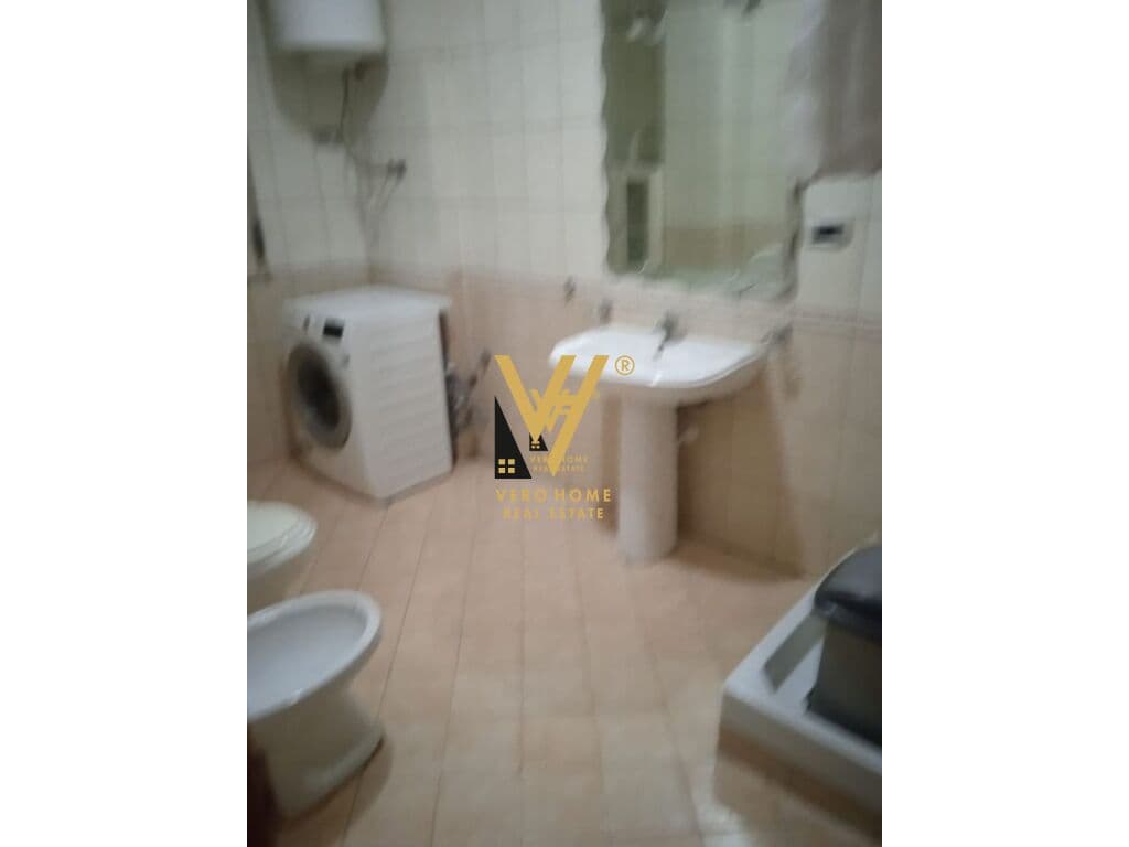 JEPET APARTAMENT 2+1+BLK ME QERA TE RRUGA E DURRESIT 600 EURO 3