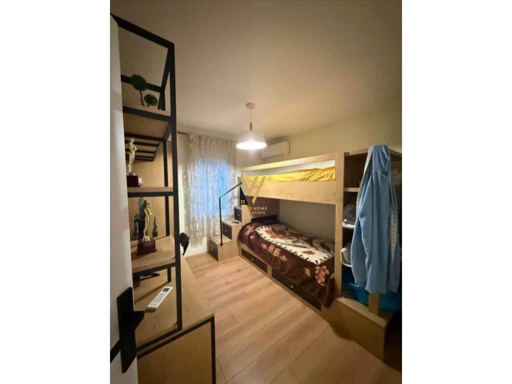SHITET VILE DY KATESHE NE KINOSTUDIO 230.000 EURO 4