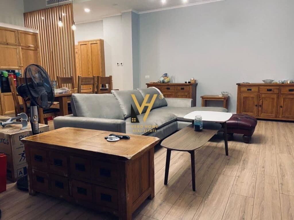 Shitet Apartament 3+1+2 Kodra e Diellit 248m2 2