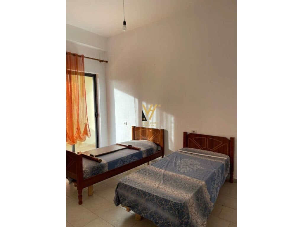 Shitet apartament 2+1+2 tek Unaza e Re 140 m2 2