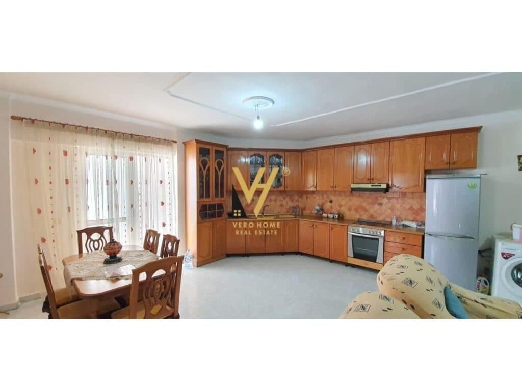 Jepet Apartament 2+1+ballkon me qera te Rruga Dritan Hoxha 85 m2