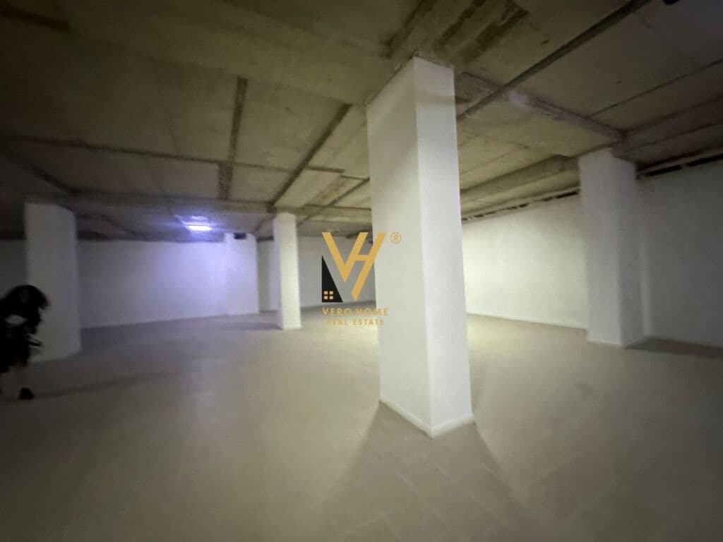 Jepet Ambient Biznesi me qera ne Qender 620 m2 2