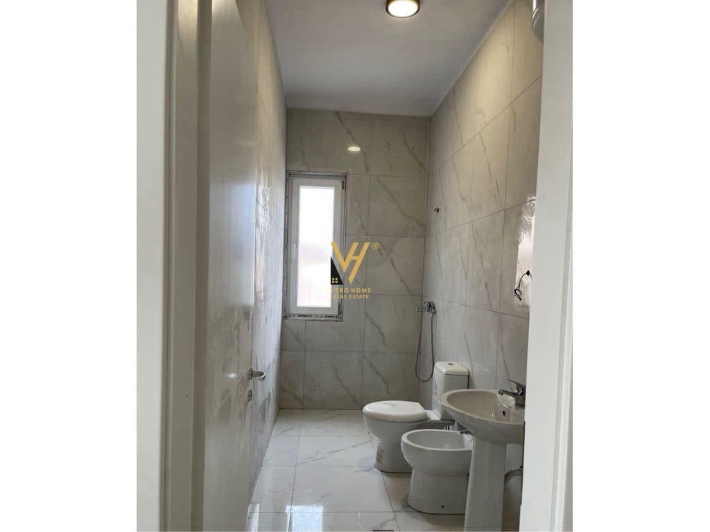 SHITET APARTAMENT 1+1+BLK TE BULEVARDI BLU, KAMEZ 9.500.000 LEKE 4
