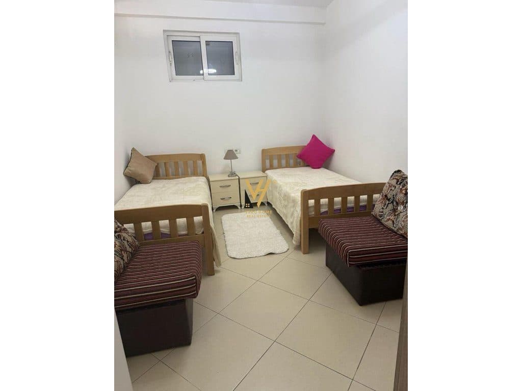 JEPET APARTAMENT 2+1+BLK ME QERA TEK INXHINIERIA 650 EURO 3