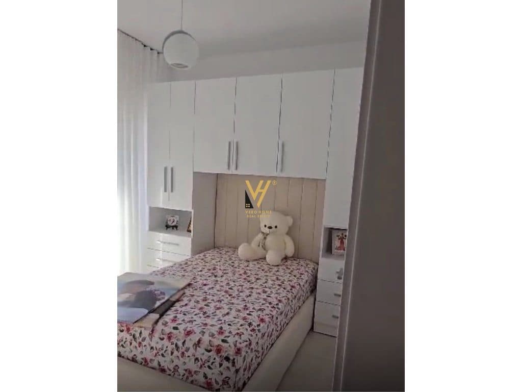 JEPET APARTAMENT 2+1+BLK ME QIRA TE SPITALI AMERIKAN 3- 650 EURO 4