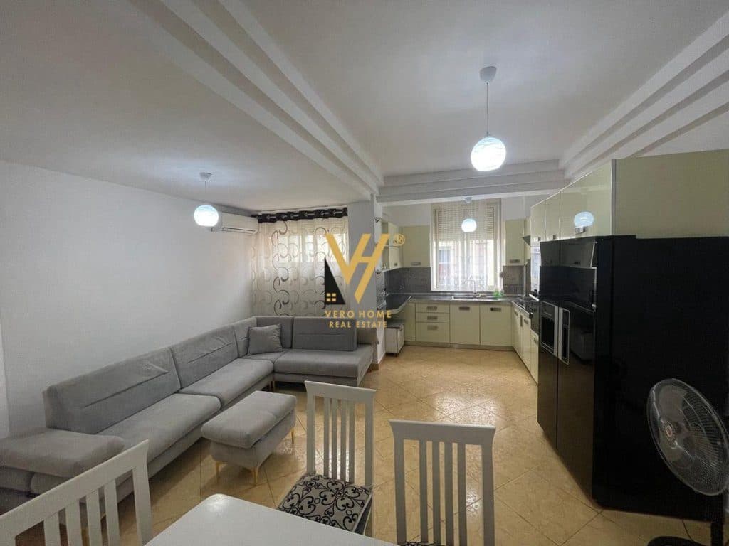 JEPET APARTAMENT 2+1+BLK ME QIRA TE KOPSHTI ZOOLOGJIK 600 EURO 2