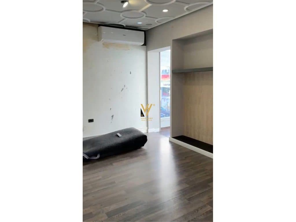 JEPET DYQAN 30 M2 ME QERA NE BLLOK 150.000 LEKE 3