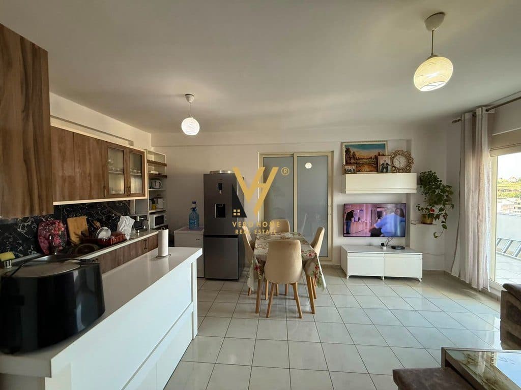 SHITET APARTAMENT 3+1+2 TEK PLEPAT NE DURRES 220.000 EURO 2