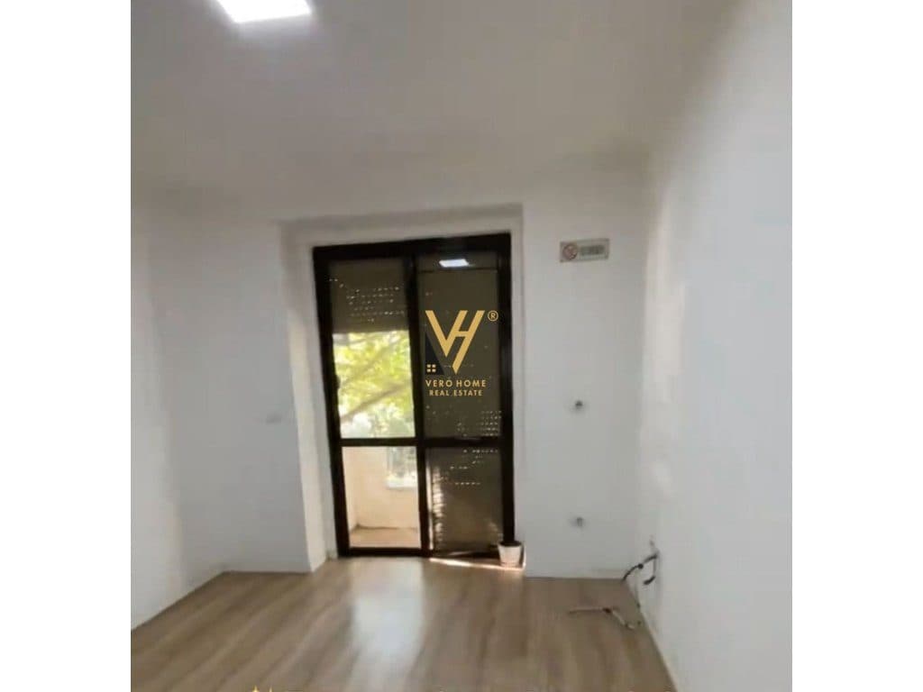 JEPET ZYRE 66 M2 ME QIRA TE VASIL SHANTO 70.000 LEKE