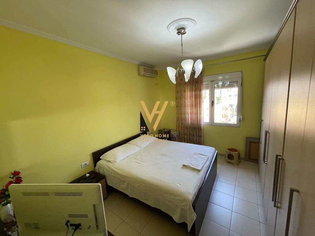 SHITET APARTAMENT 3+1+2+BLK TE RRUGA BARDHYL 175.000 EURO 4