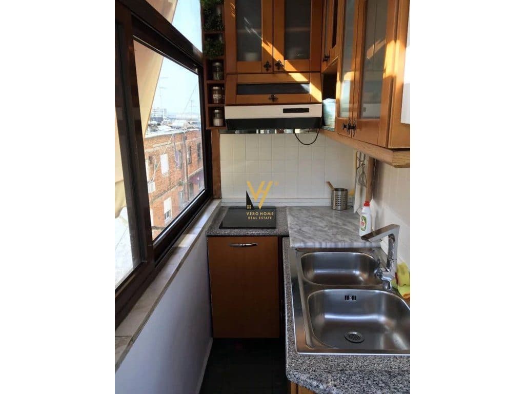 JEPET APARTAMENT 2+1 ME QERA TE RRUGA E DURRESIT 65.000 LEKE 2