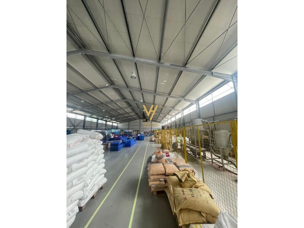 Jepet kapanon me qera ne Vaqarr 4900 m2